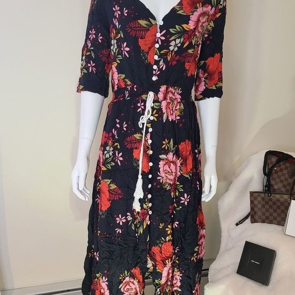 Kormei Dress - Picture 7 of 14